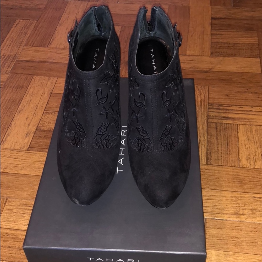 Tahari booties - Ta-Flame!!